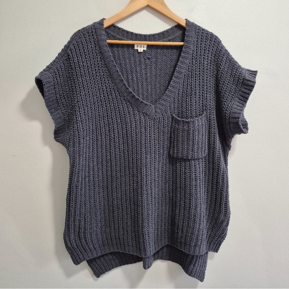 POL Sweaters - POL oversized Charcoal Knit Sweater vest, feels like chenille